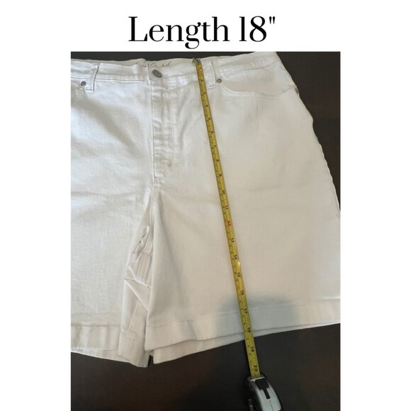 Gloria Vanderbilt Amanda denim shorts Short length classic rise size 18 white - Picture 4 of 9